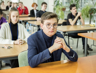 в России пройдет правовой диктант для школьников и студентов колледжей - фото - 1